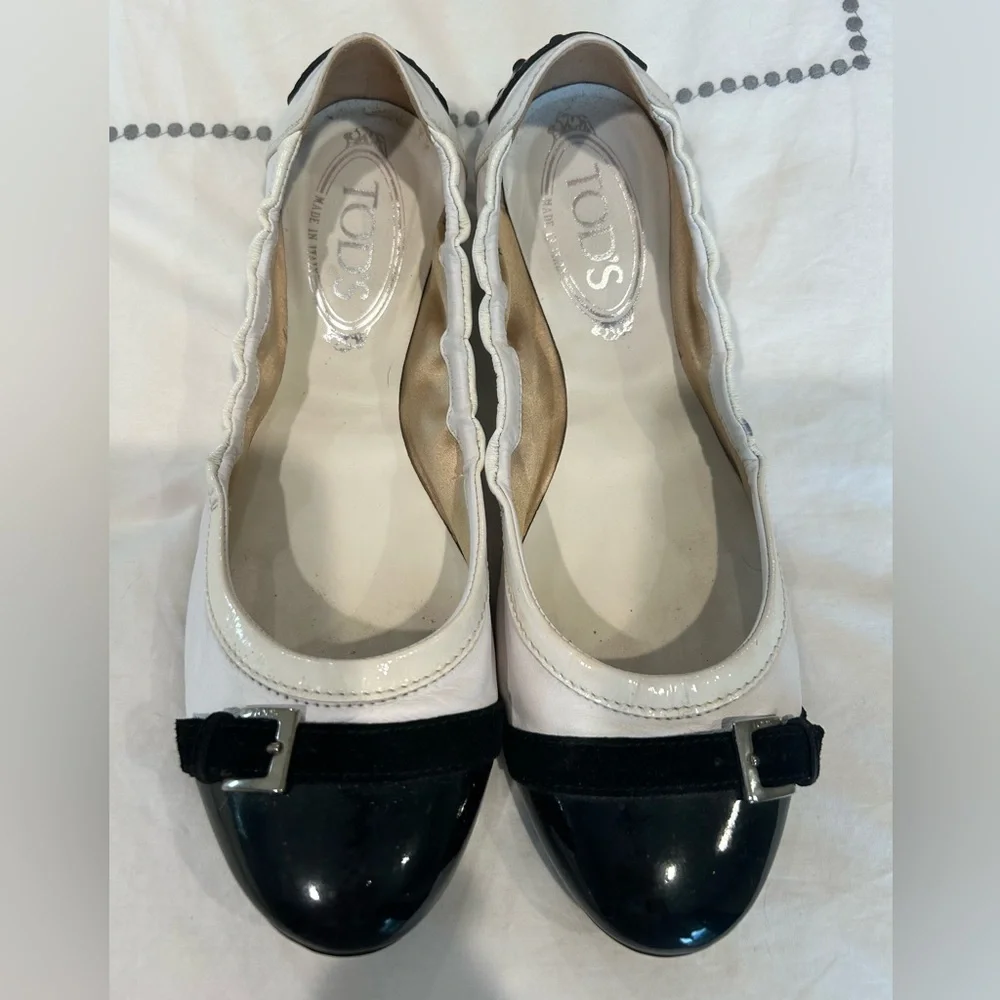 Forever Classic Tod’s Black & Cream Buckle Cap Toe Ballet Flats Sz 38